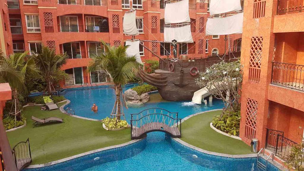 Seven Seas Resort Praia de Jomtien Exterior foto